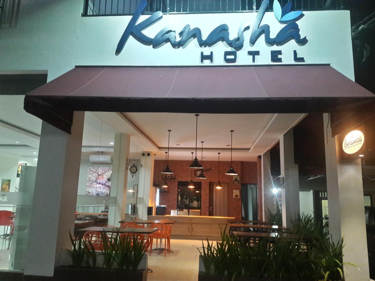 Hotel Kanasha Islami à Medan Extérieur photo